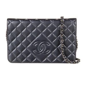 COPY - CHANEL Diamond CC Wallet on Chain